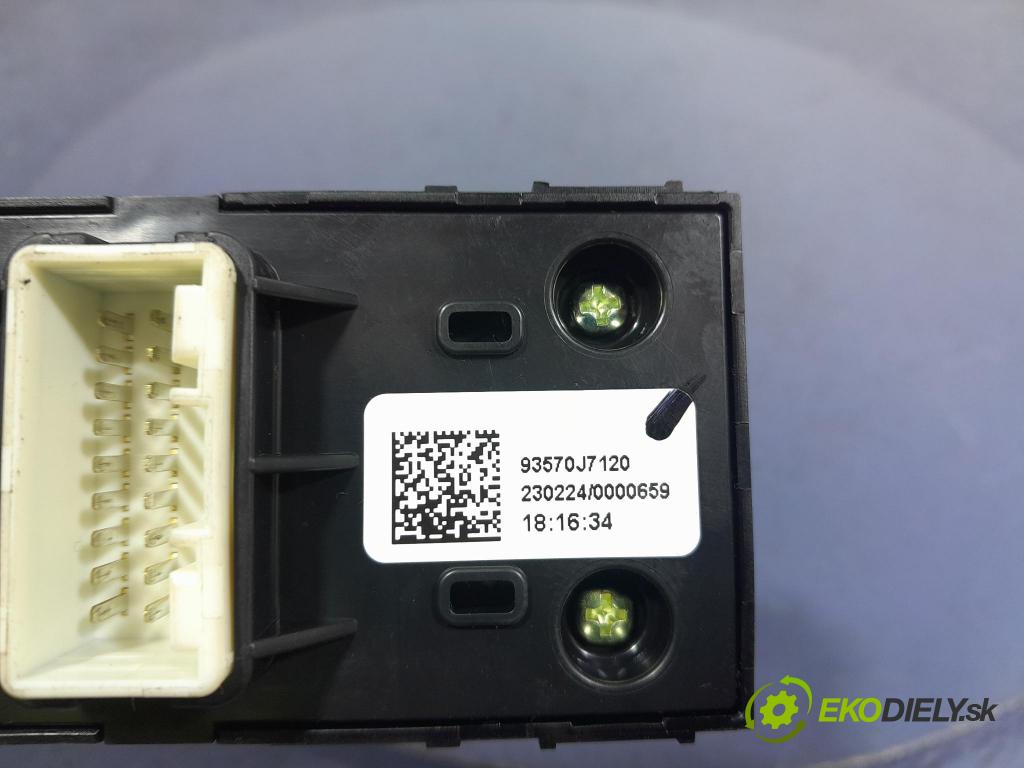 Kia Ceed 2023 prepínač Okná: 93570-J7120