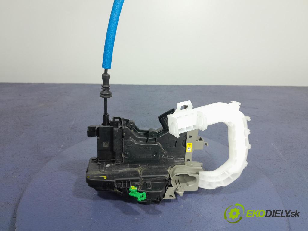 Kia Ceed 2023 zámok dvere Predné Vľavo: 81310-J7010