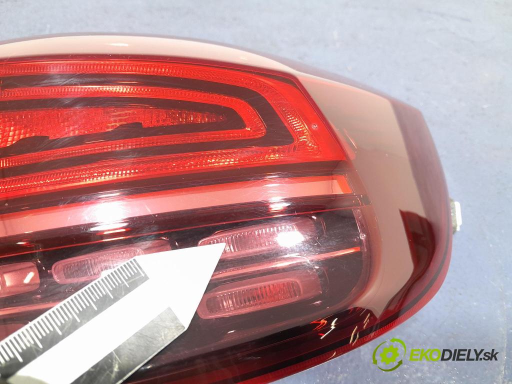 Kia Ceed 2023 svetlo / reflektor zad Prava: Vonkajsia: 92402-J7150