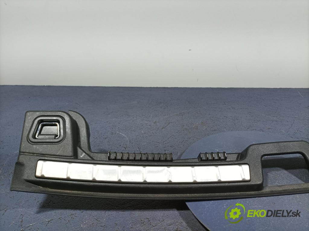 Volvo Xc60 2022 kryt Plast: Interiéry: 39841600