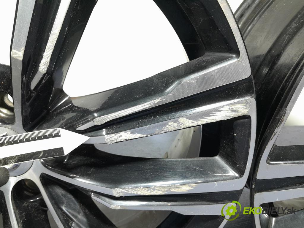 Volvo Xc60 2022 Ráfiky: Hlinikové: 32271570