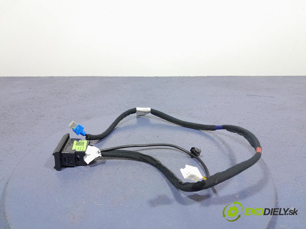 Kia Ceed 2023 instalace Elektrický: 96120-J7360