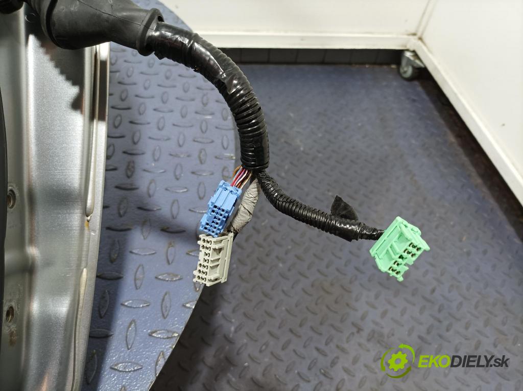 Honda Jazz 2008 dvere Predné Vľavo: 