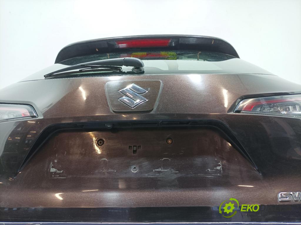Suzuki Swace 2021 zadna dveře kufra: kufra: