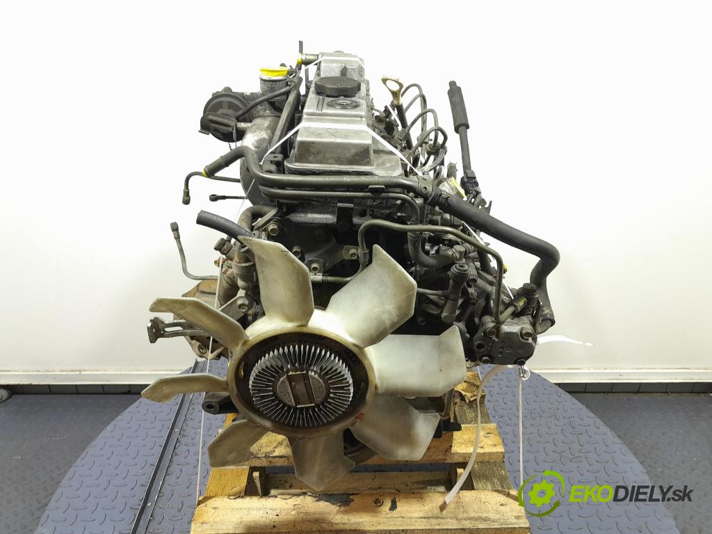 Mitsubishi Pajero 1999 motor Diesel: 4M40