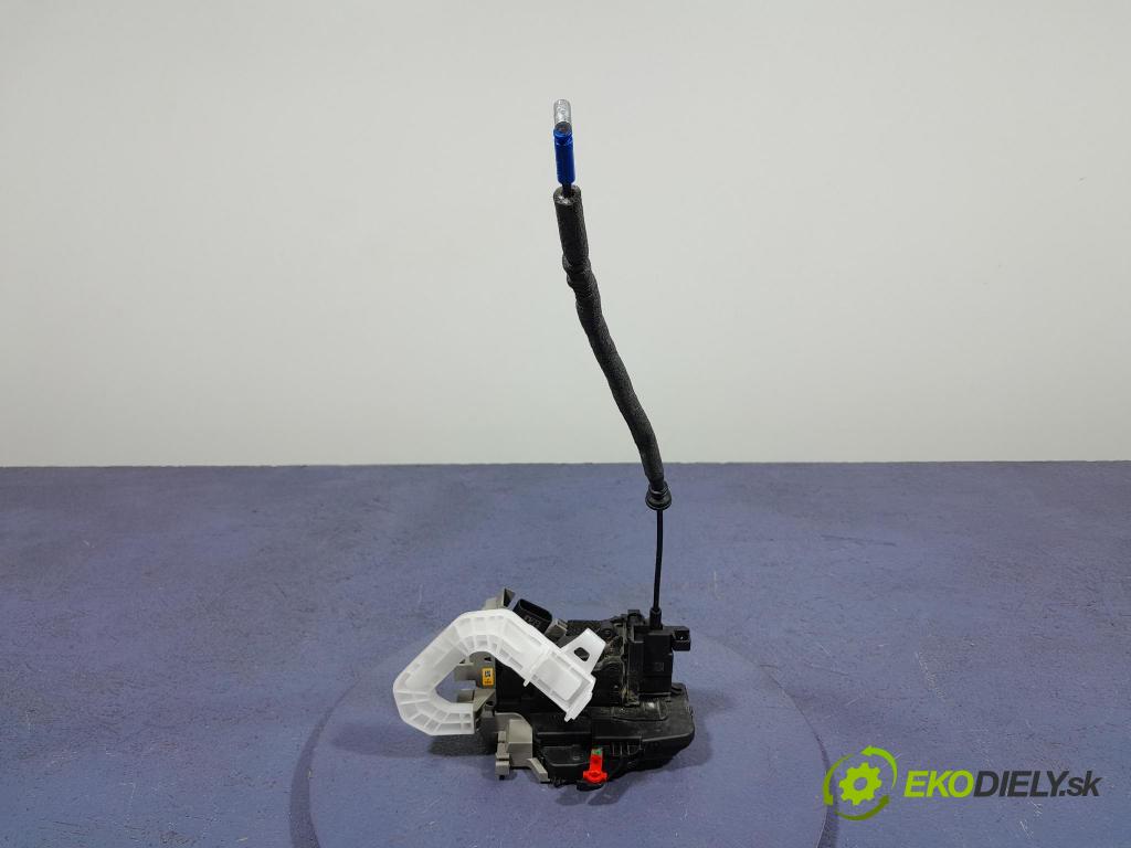 Kia Ceed 2023 zámok dvere zad v pravo: 81420-J7000