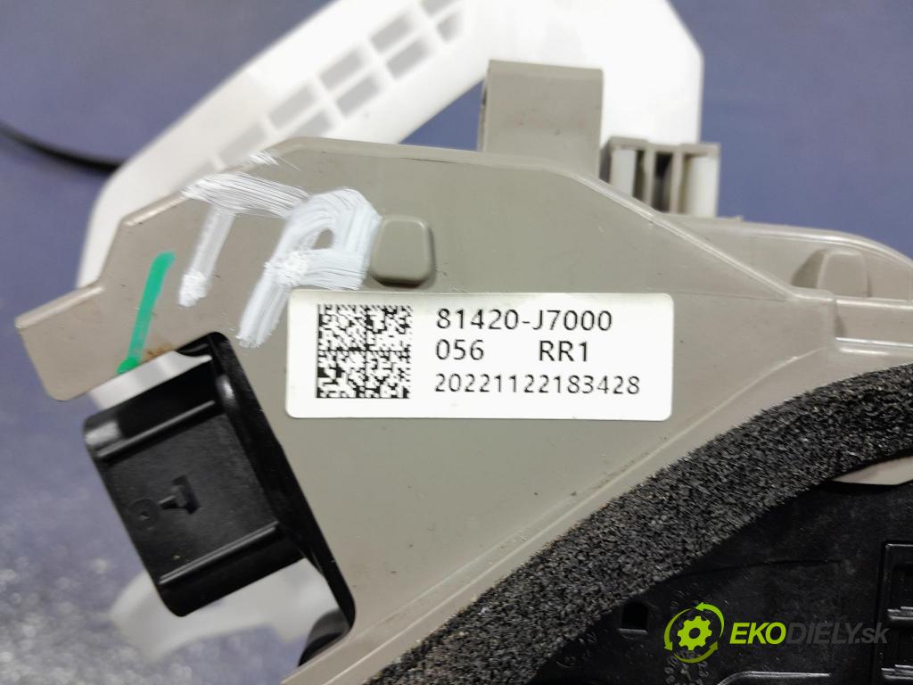 Kia Ceed 2023 zámok dvere zad v pravo: 81420-J7000