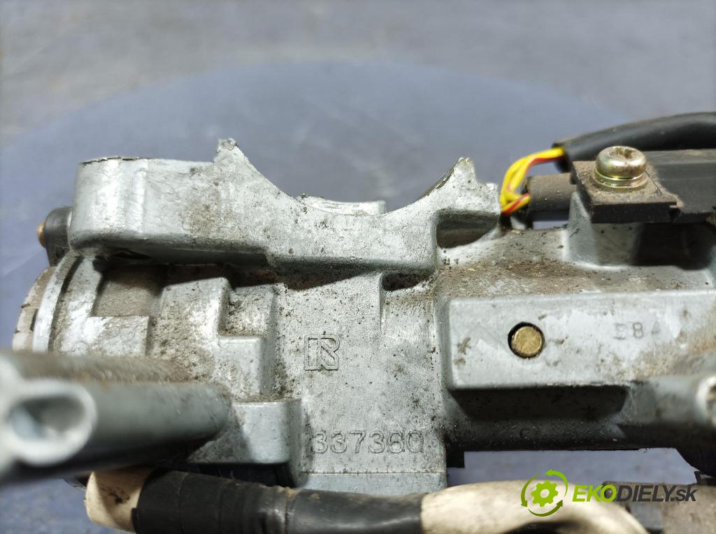 Mitsubishi Pajero 1999 Spínač zapaľovania: 337360