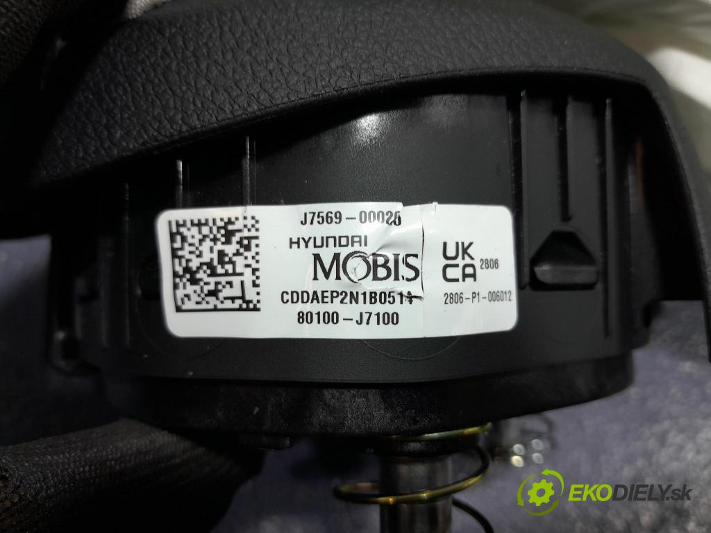 Kia Ceed 2023 kokpit,pristrojová doska