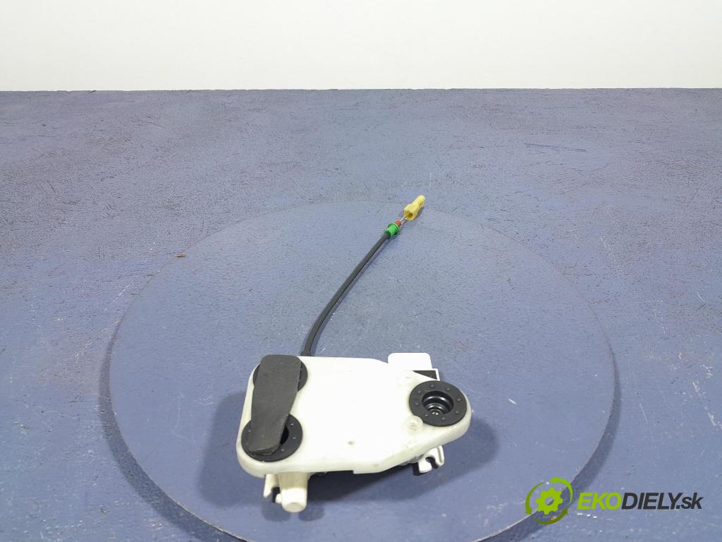Bmw X7 2021 zámok dvere Predné Vľavo: 7444677