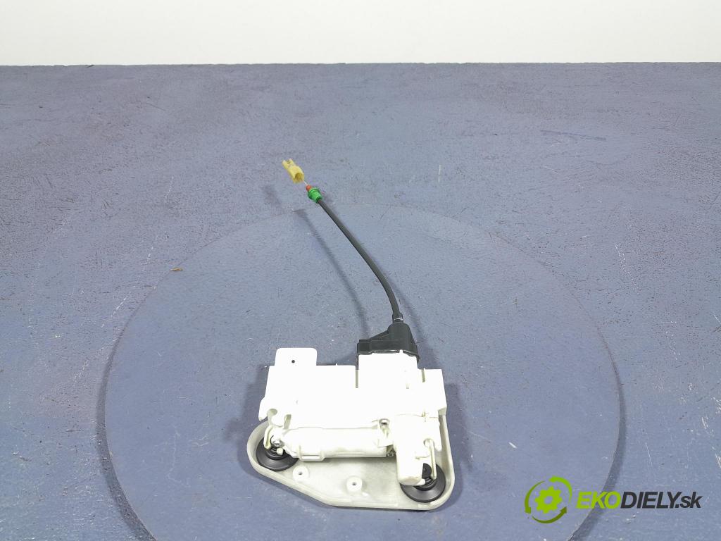 Bmw X7 2021 zámok dvere Predné Vľavo: 7444677