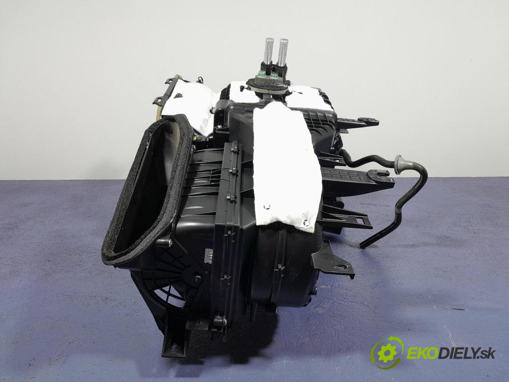 Kia Ceed 2023 radiator 97200-J7020