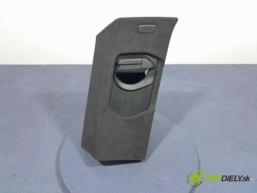 Bmw X7 2021 kryt Plast: Interiéry: 5A0DA53