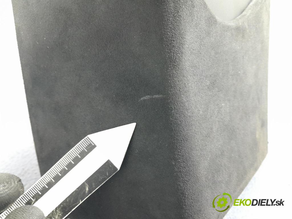 Bmw X7 2021 kryt Plast: Interiéry: 5A0DA53
