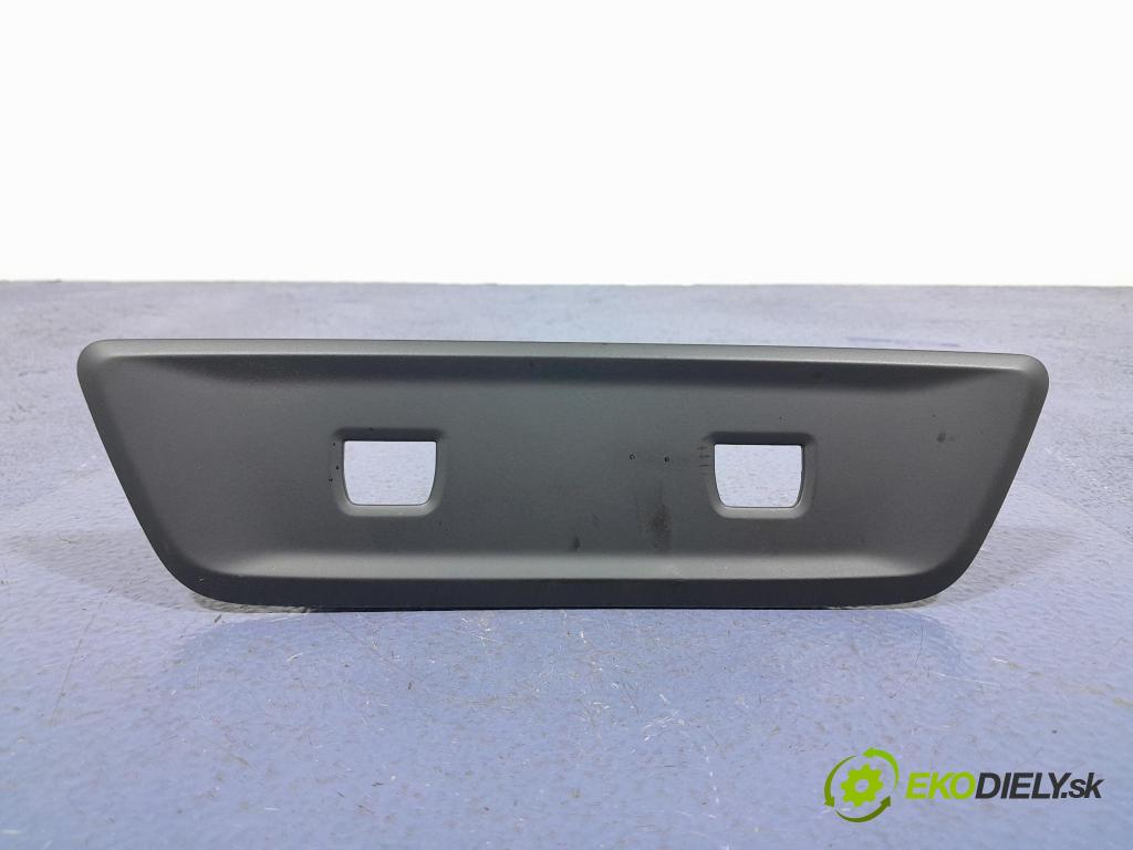 Bmw X7 2021 kryt Plast: Interiéry: 6998528