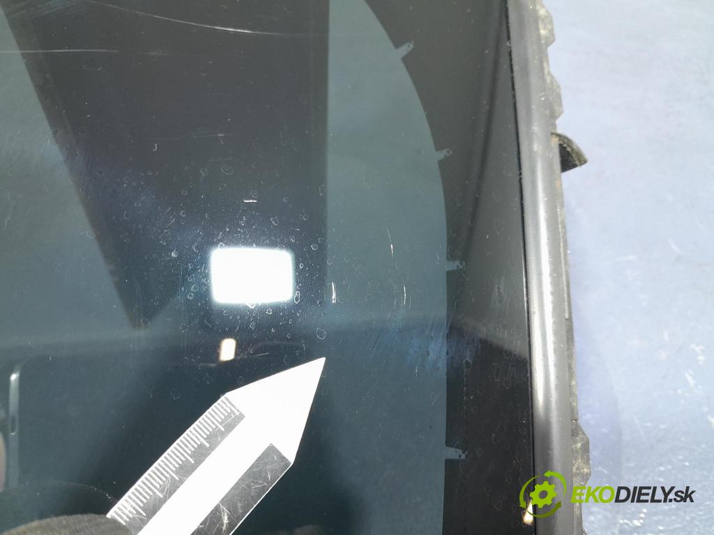 Bmw X7 2021 sklo dvere zad ľavé 7444113