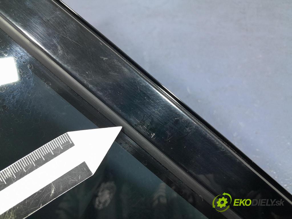Bmw X7 2021 sklo dvere zad Prava: 7444114