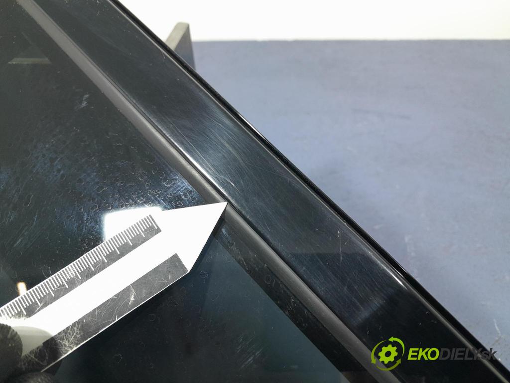 Bmw X7 2021 sklo dvere zad Prava: 7444114