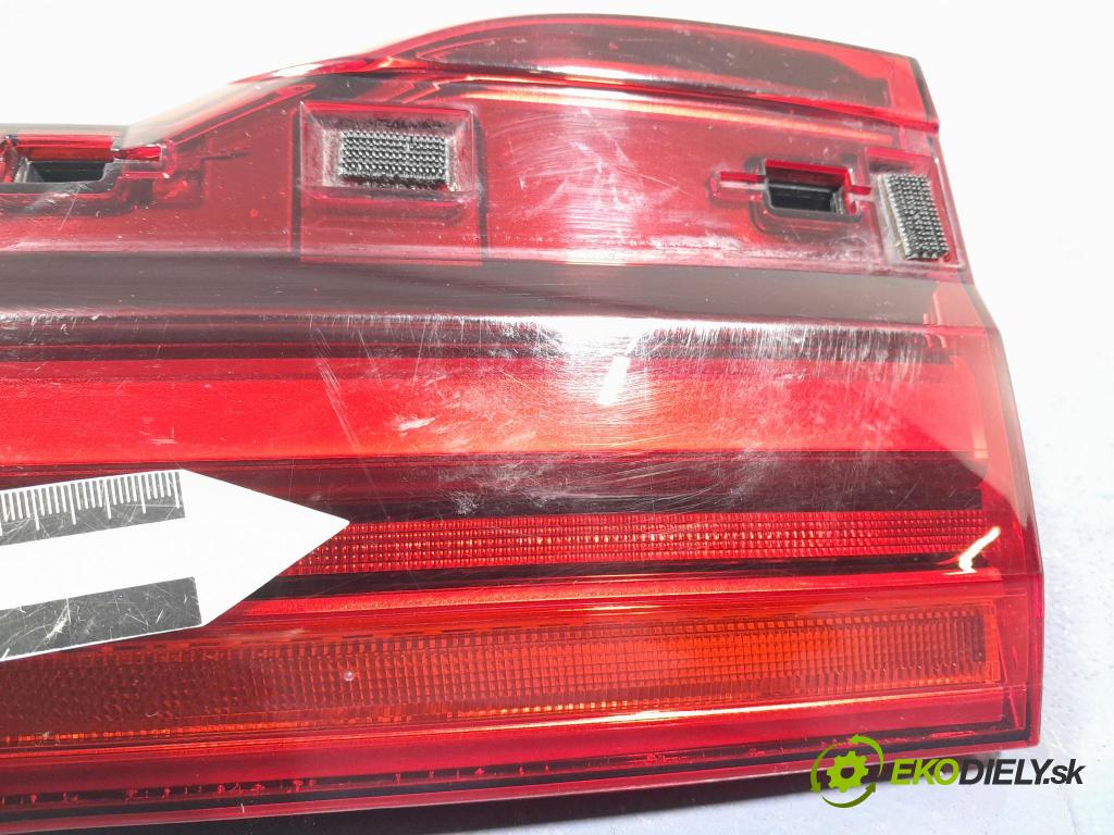 Bmw X7 2021 svetlo / reflektor zad Prava: Vnútri: 5A164A2