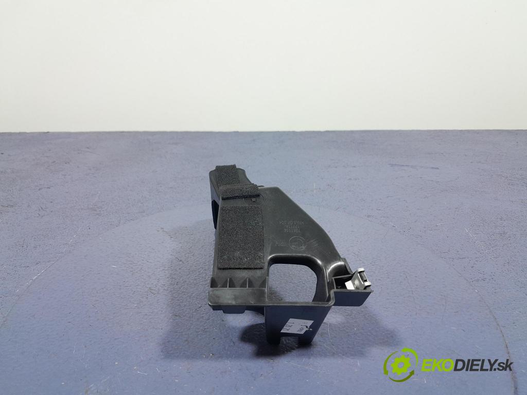 Bmw X7 2021 kryt Plast: Interiéry: 7941114