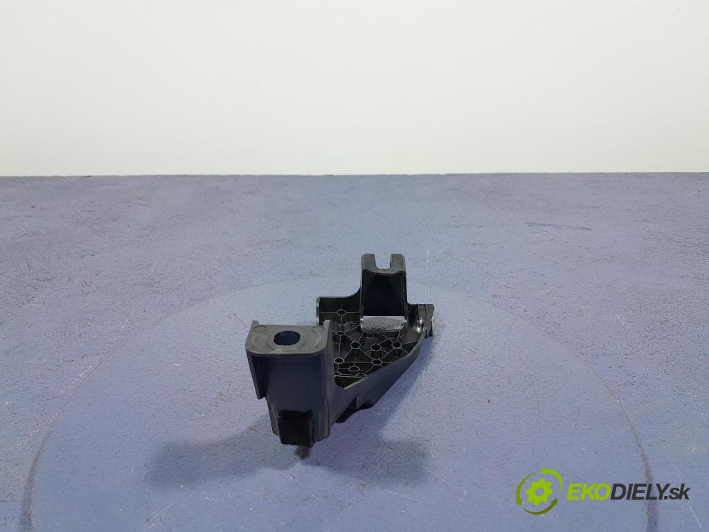 Bmw X7 2021 kryt Plast: Interiéry: 7941114