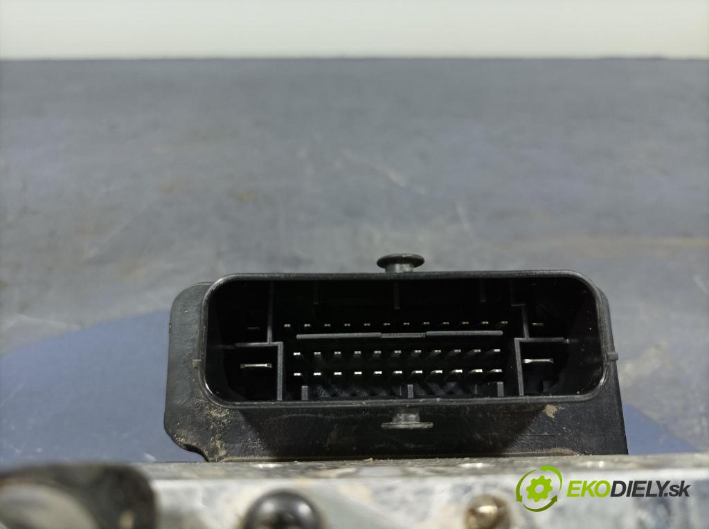 Kia Ceed 2023 čerpadlo ABS x 61589-43200