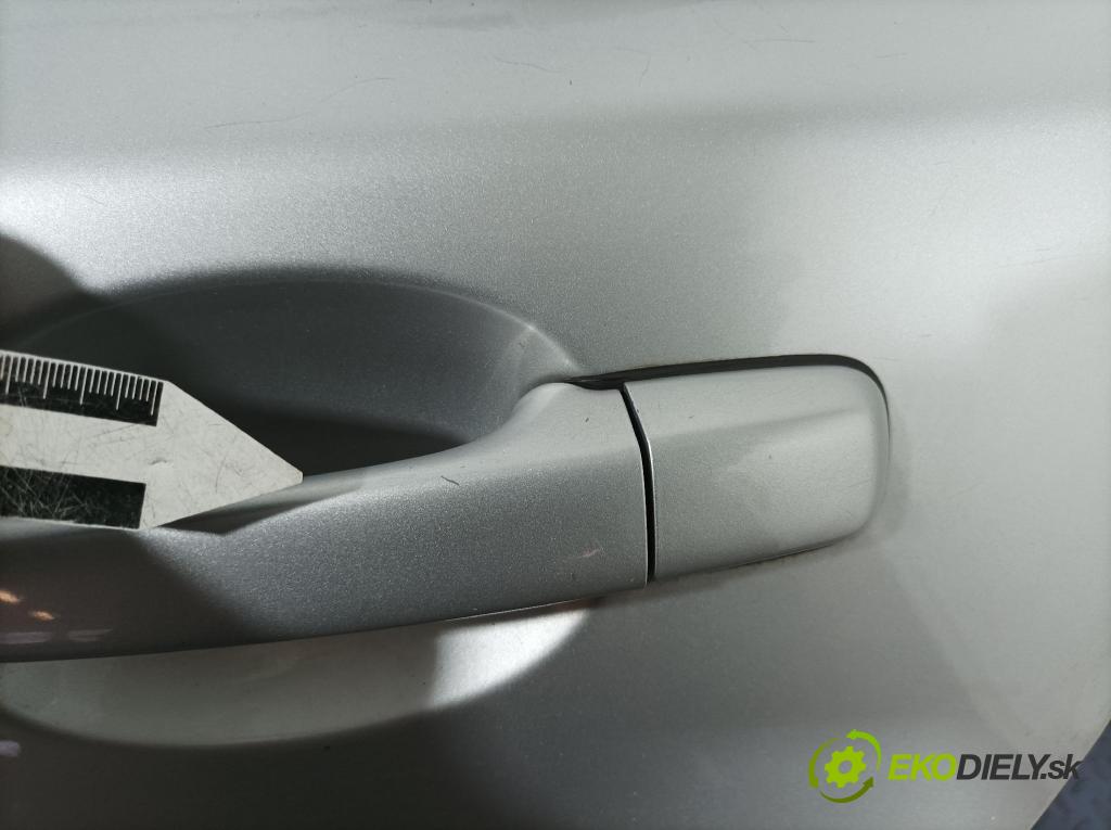 Volvo V50 2007 dvere zad Vľavo: