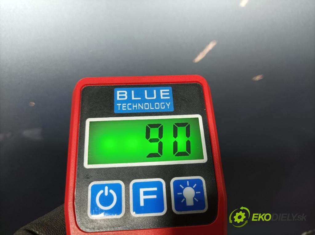 Kia Ceed 2023 dvere zad Vľavo: