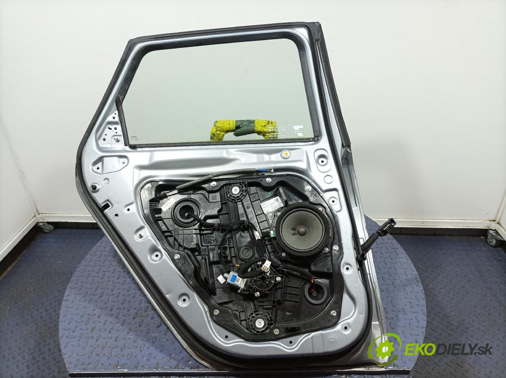 Kia Ceed 2023 dvere zad Vľavo: