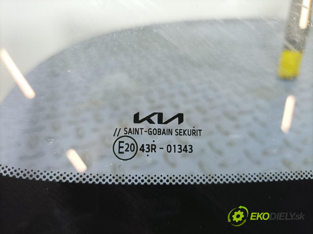 Kia Ceed 2023 sklo Predné: přední: 86110-J7131