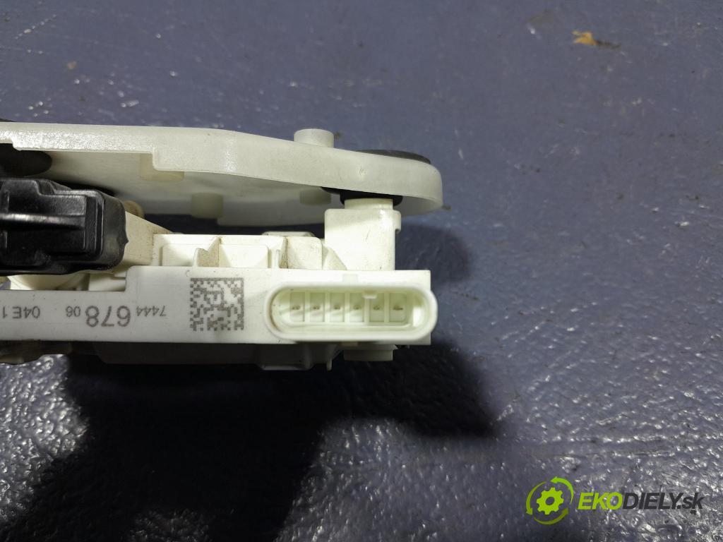 Bmw X7 2021 zámok dvere Predné v pravo: 7444678