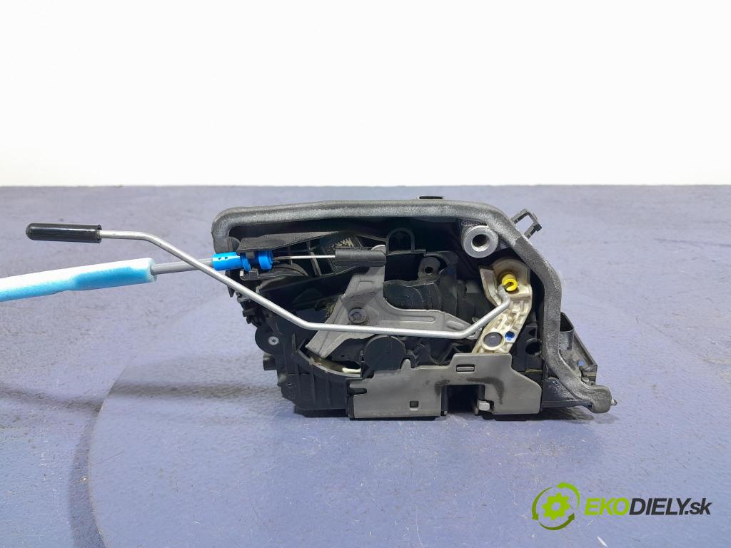 Bmw X7 2021 zámok dvere Predné v pravo: 7477702