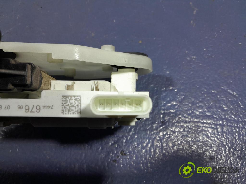 Bmw X7 2021 zámok dvere zad v pravo: 7444676