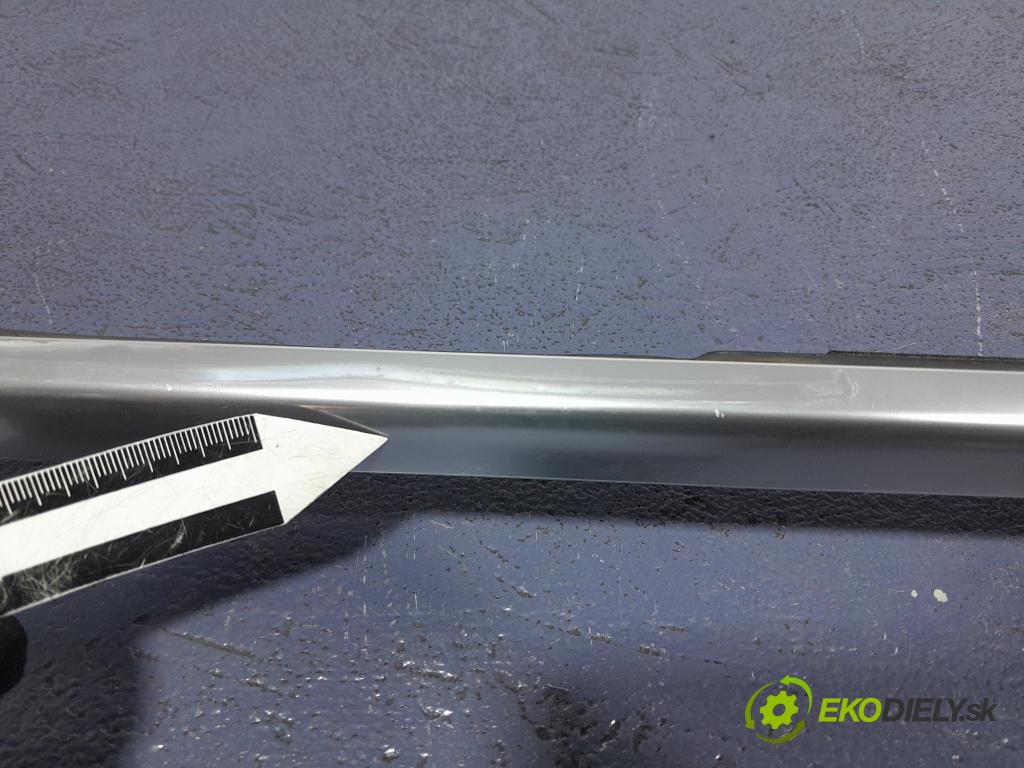 Bmw X7 2021 lišta Dekoratívne: 7444091