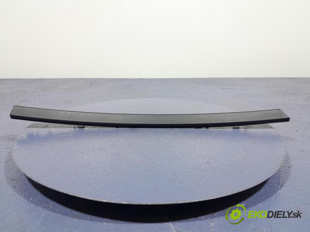 Bmw X7 2021 kryt Plast: Interiéry: 7482522