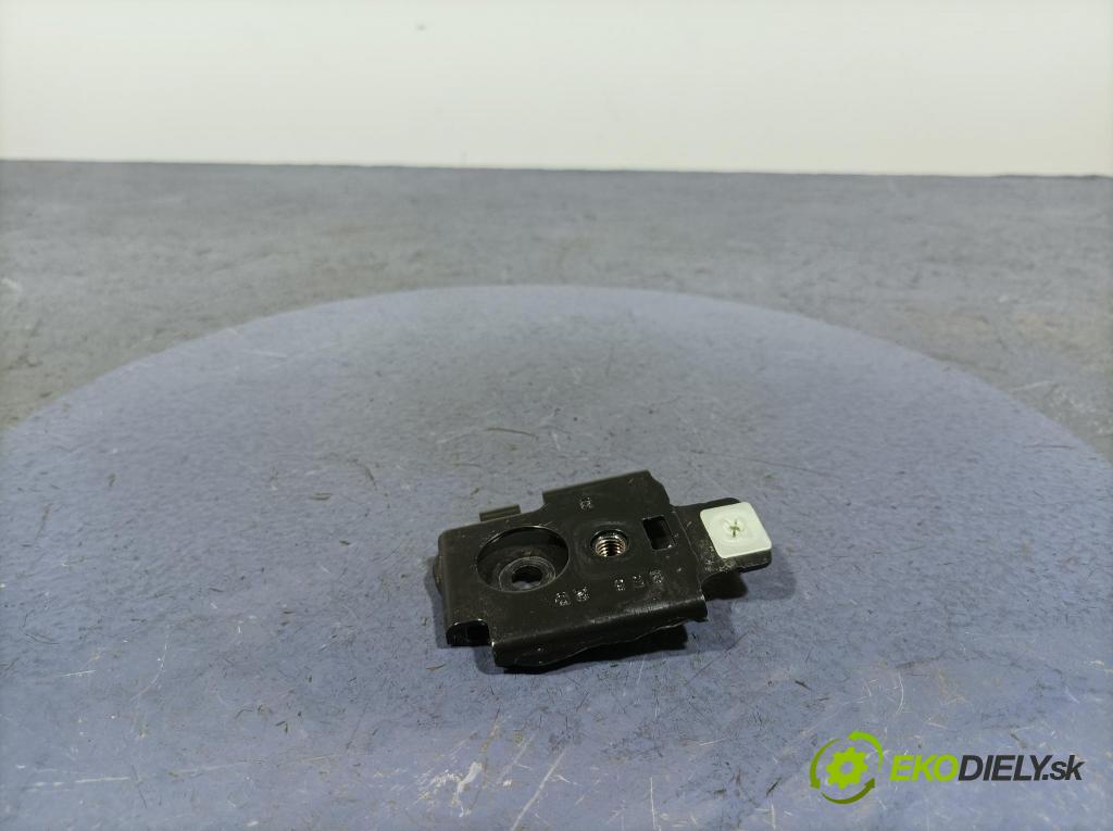 Bmw X7 2021 kryt Plast: Interiéry: 7438982