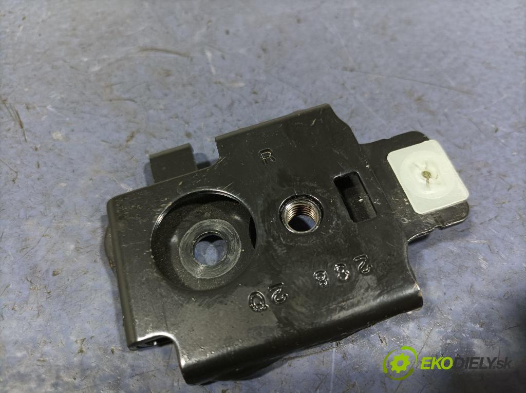 Bmw X7 2021 kryt Plast: Interiéry: 7438982