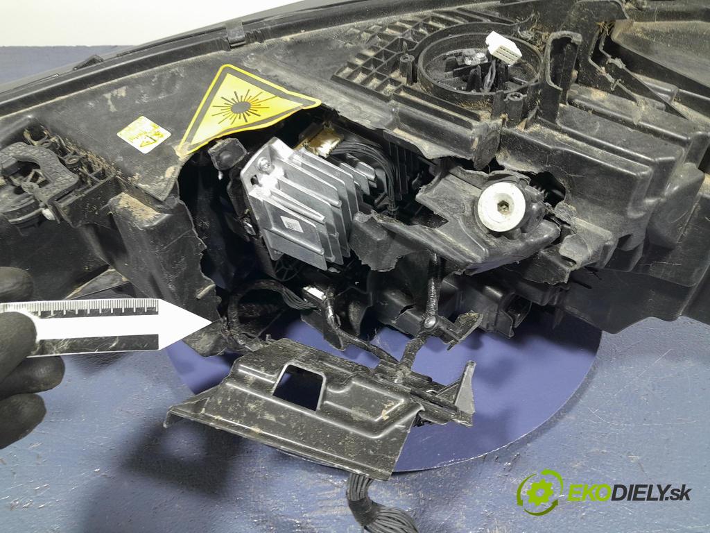 Bmw X7 2021 Reflektor: v pravo: 9481802