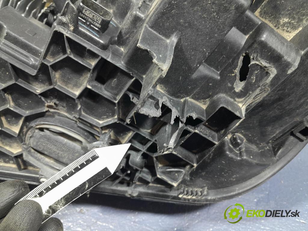 Bmw X7 2021 Reflektor: v pravo: 9481802
