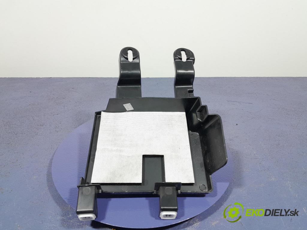 Bmw X7 2021 kryt Plast: Interiéry: 7466134