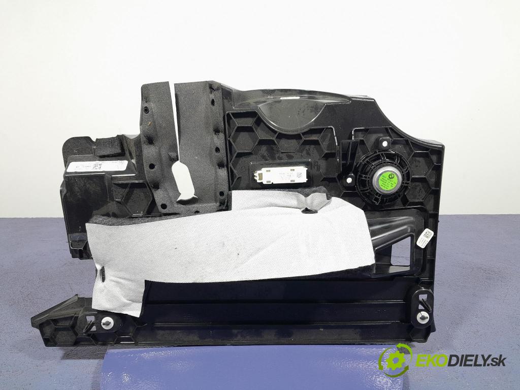 Bmw X7 2021 kryt Plast: Interiéry: 9399369