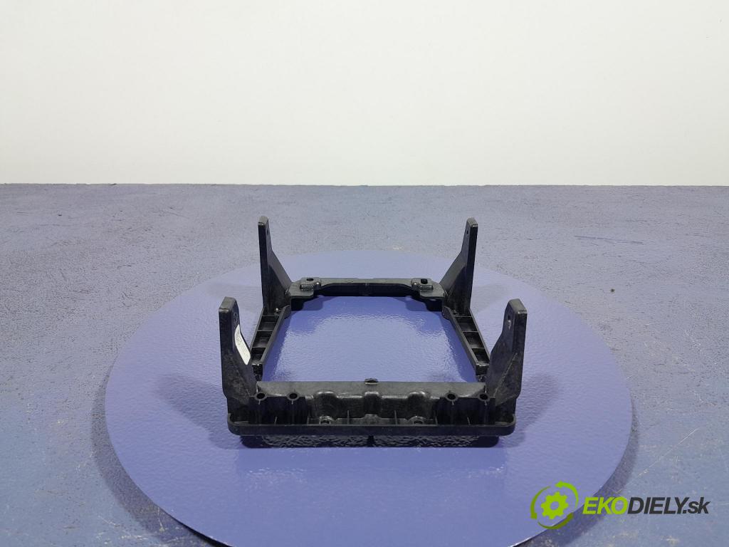 Bmw X7 2021 kryt Plast: podvozek: 9399769