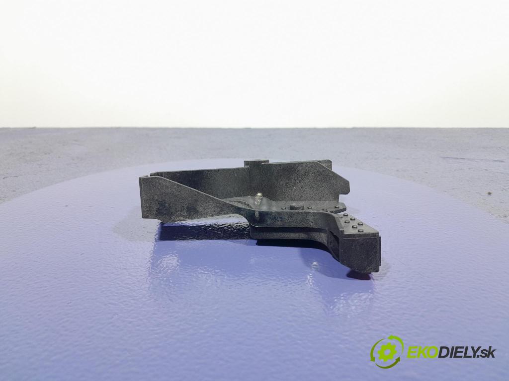 Bmw X7 2021 kryt Plast: Interiéry: 6807237