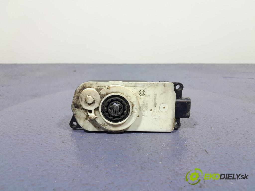 Bmw X7 2021 miežka / Gril: 9881645