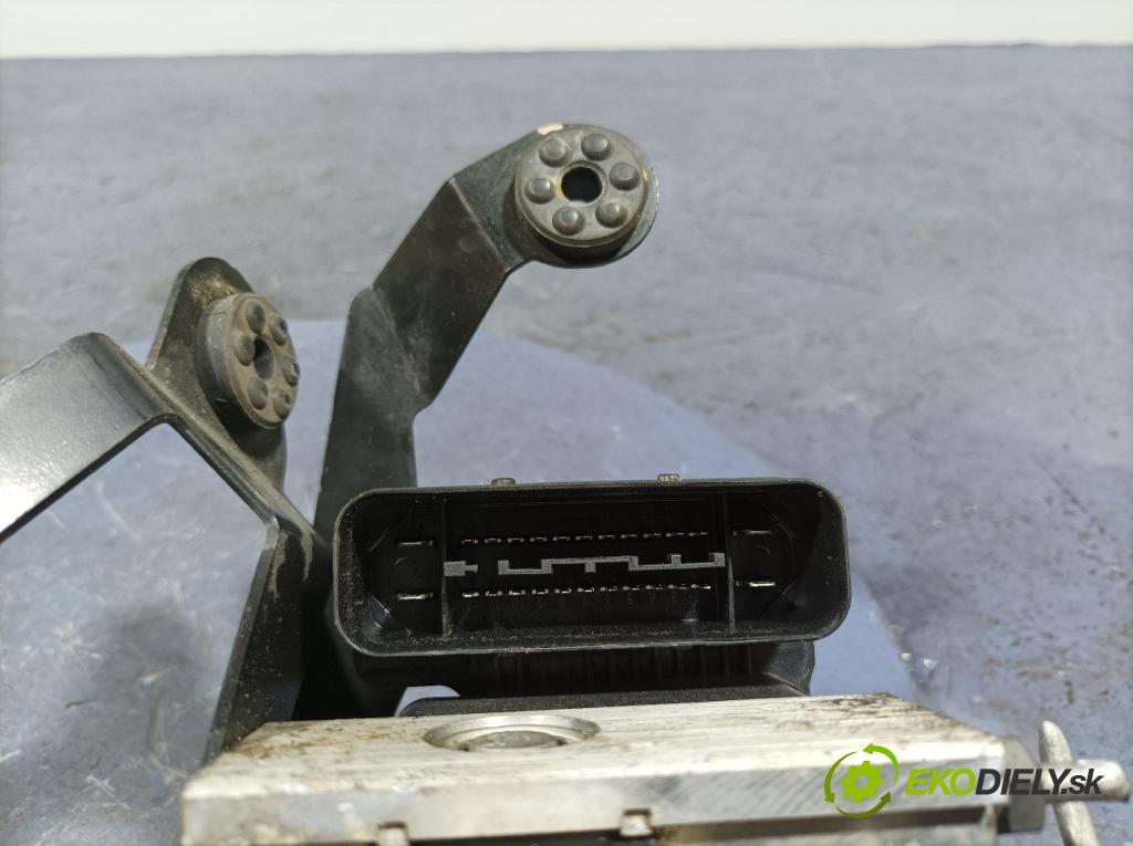 Renault Megane 2009 čerpadlo ABS x 476602369R