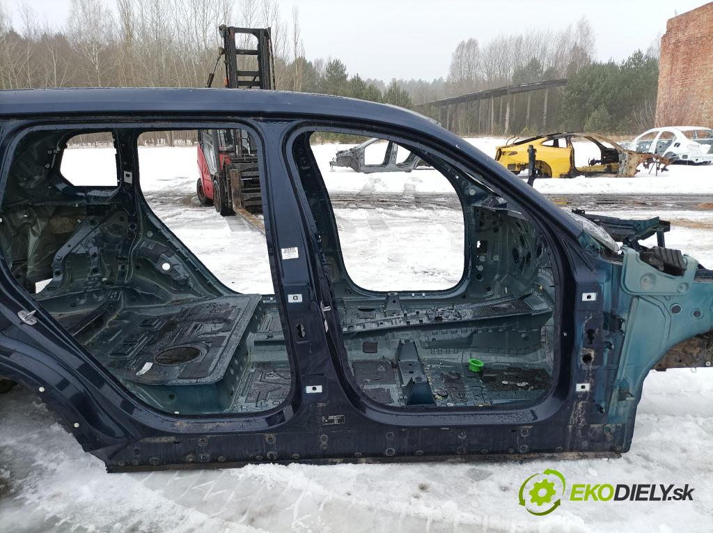 Bmw X7 2021 práh v pravo: