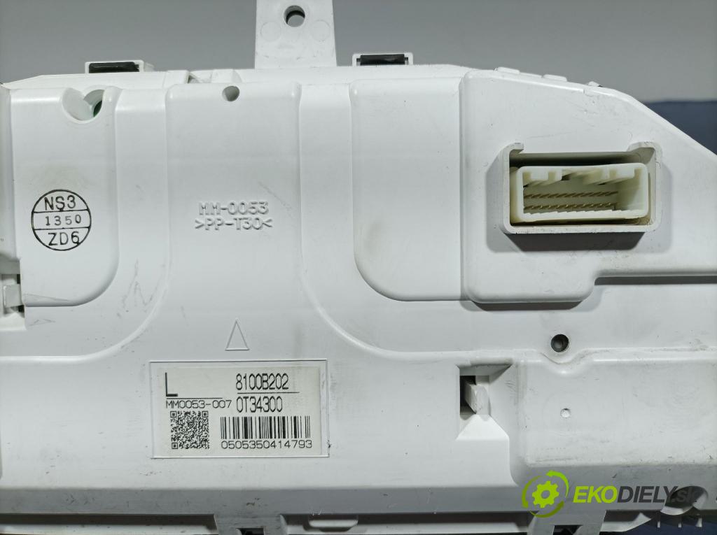 Mitsubishi Outlander 2010 prístrojovka/ budíky 8100B202