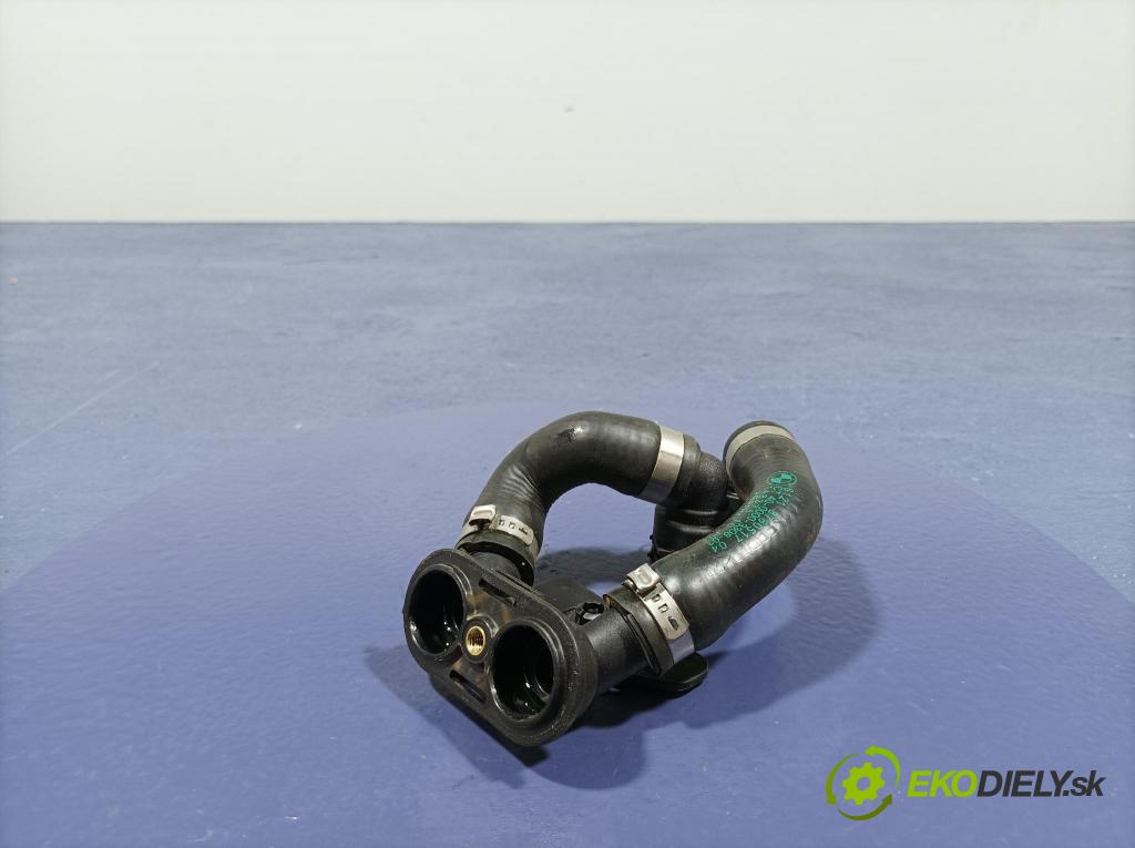 Bmw X7 2021 trubka Chladič: 8780517