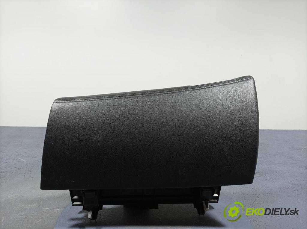 Mitsubishi Outlander 2010 kastlík 8042A061