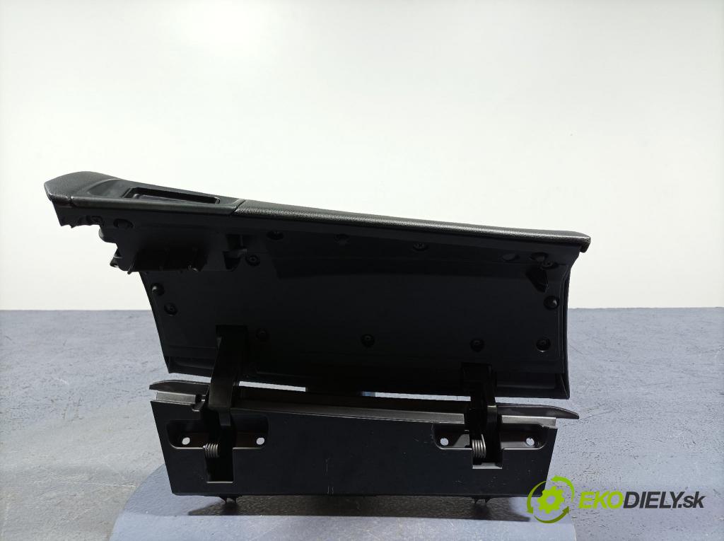 Mitsubishi Outlander 2010 kastlík 8042A061